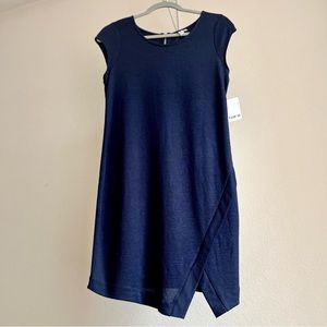 NWT Kensie blue/black knit dress with silver zip up back and hem cutout. Small